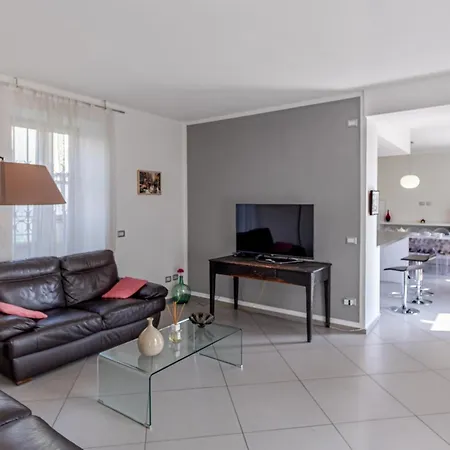 La Madonnina Apartament Verbania